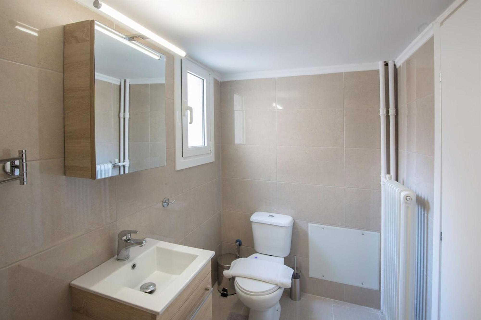 Peaceful Renovated Apartment Near Lycabettus Hill Athens Ngoại thất bức ảnh