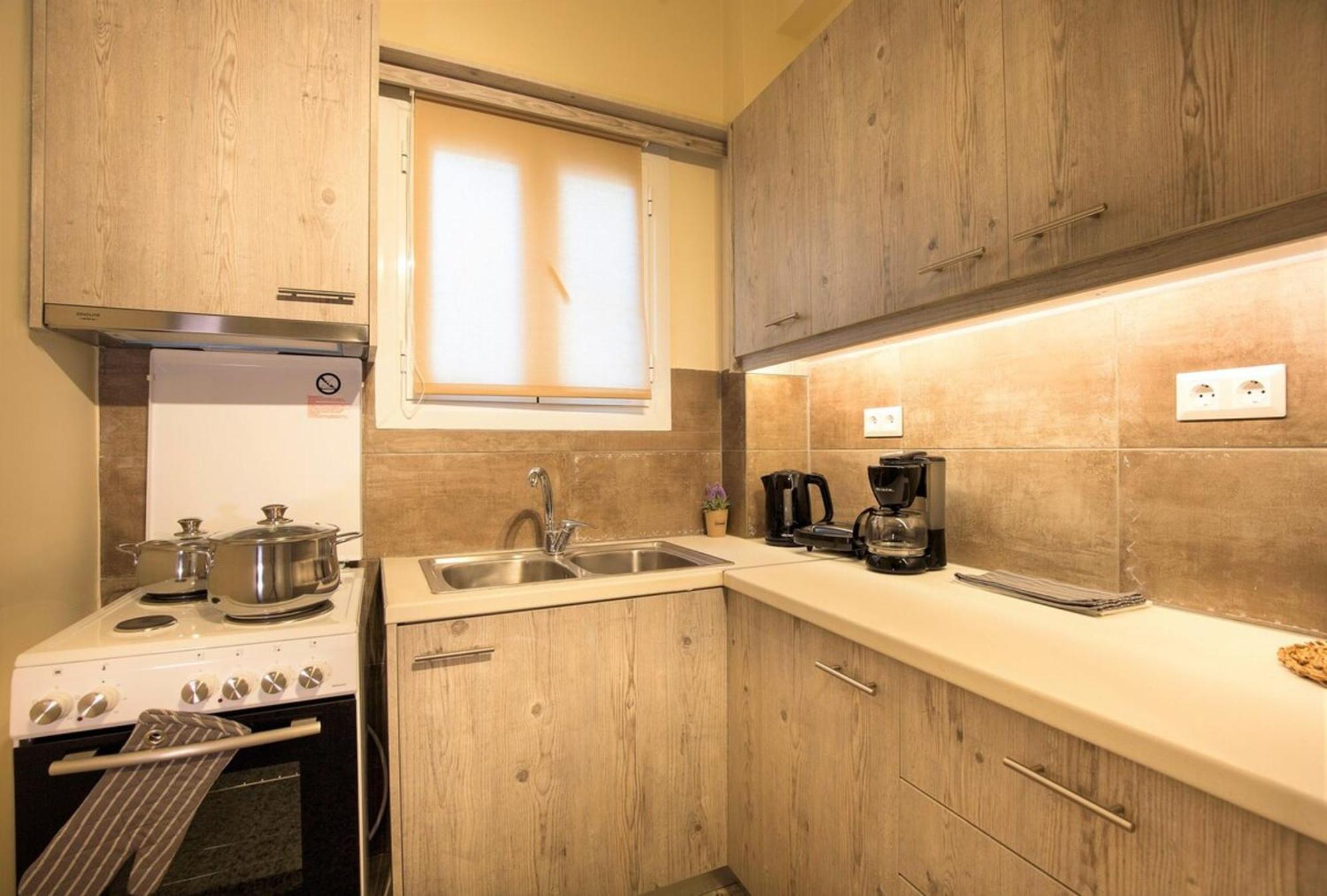 Peaceful Renovated Apartment Near Lycabettus Hill Athens Ngoại thất bức ảnh